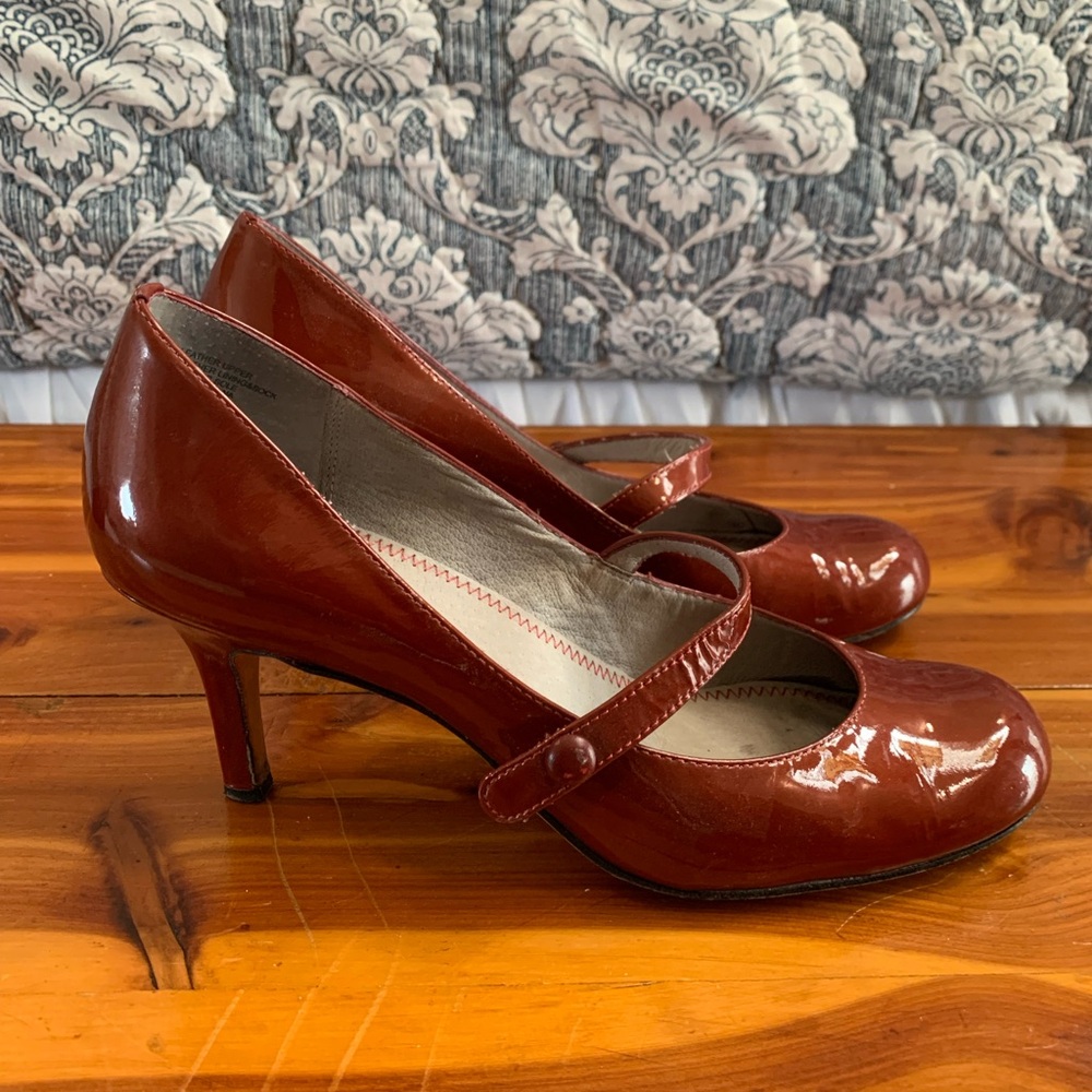 Women's burgandy/rust Patent Leather Mary Jane 3”Heels